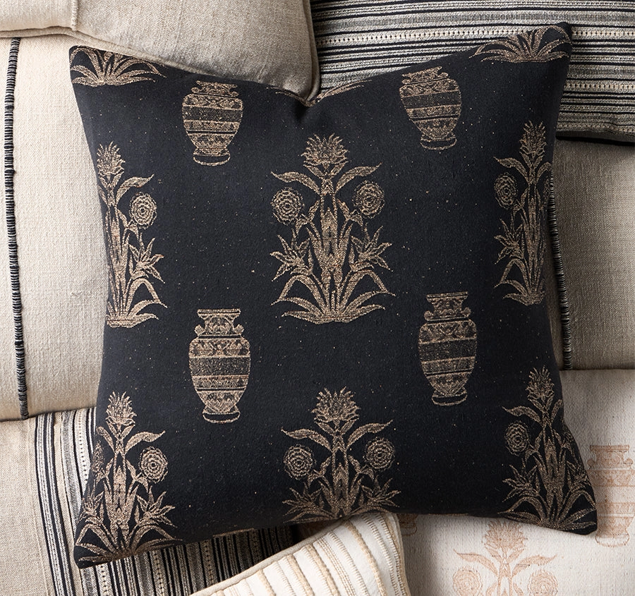 Amara Classica 50x50cm Filled Cushion