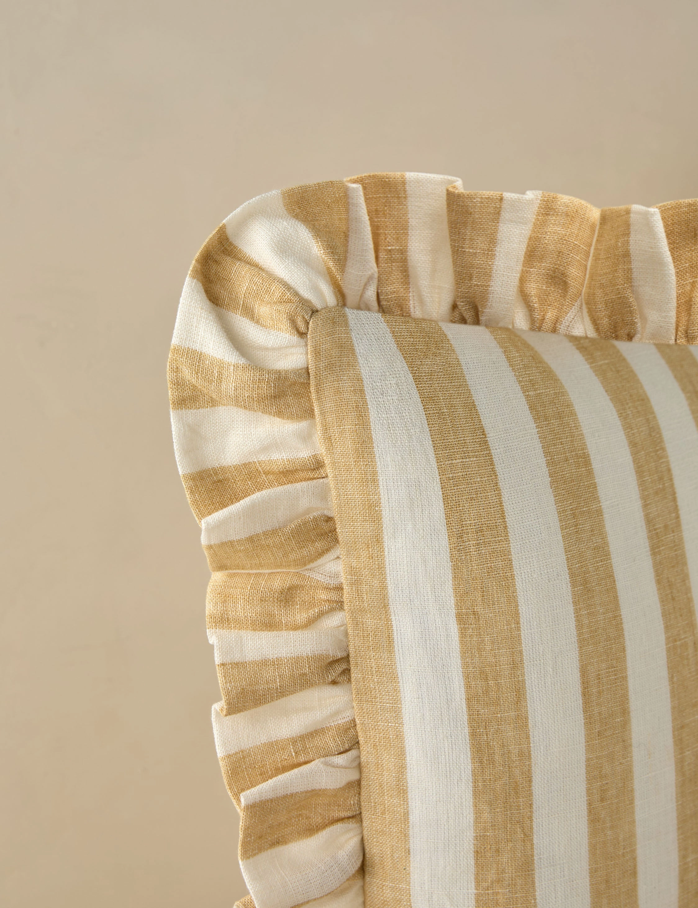 Amaroso Linen Ruffle Pillow