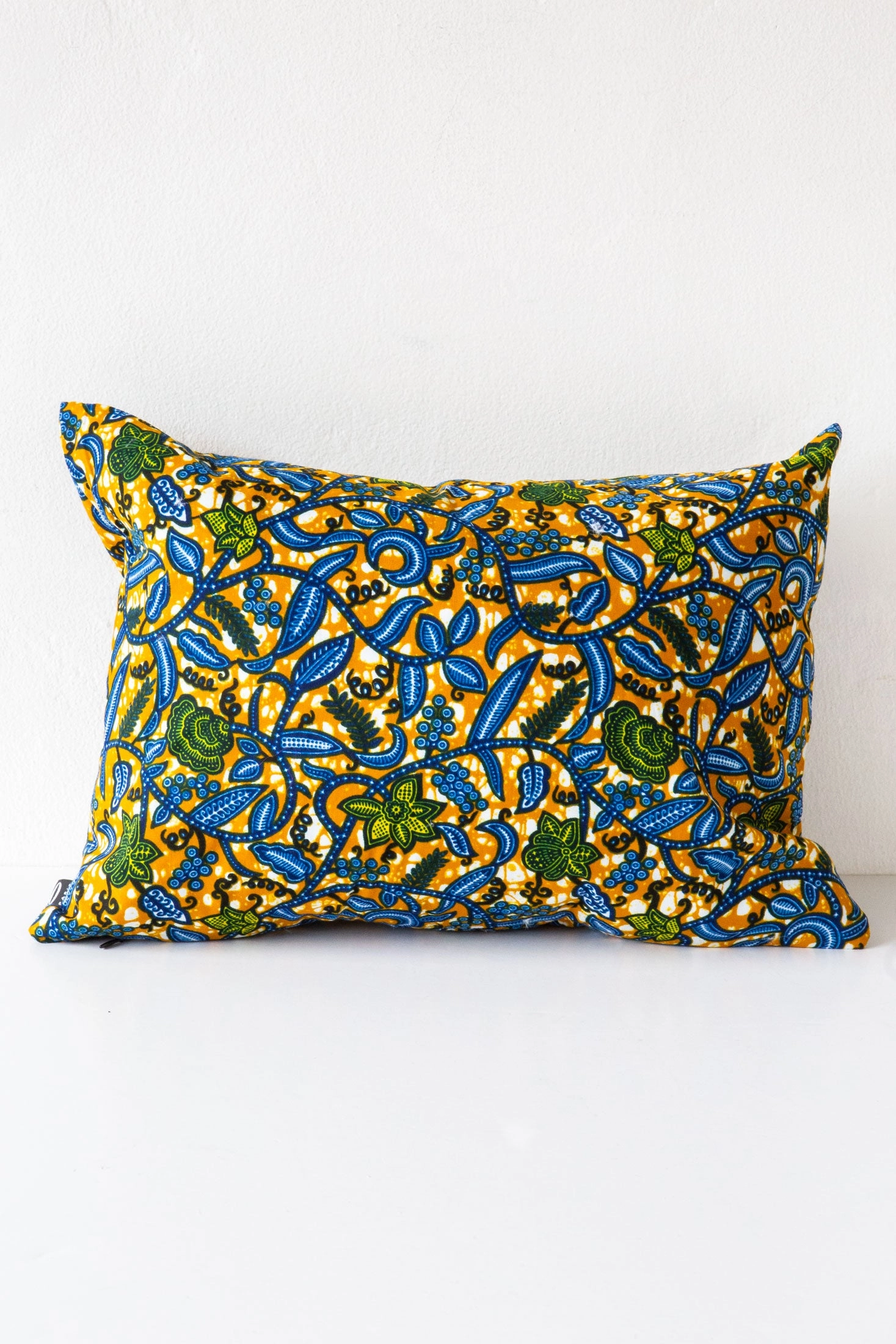 Amour Vines Cushion
