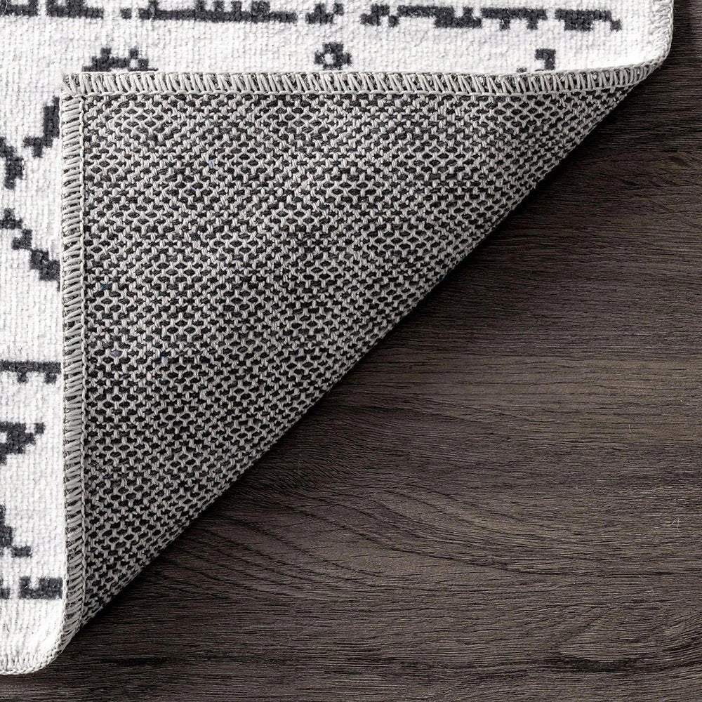 Kindred Leeroy Rug (White) by Rug Culture