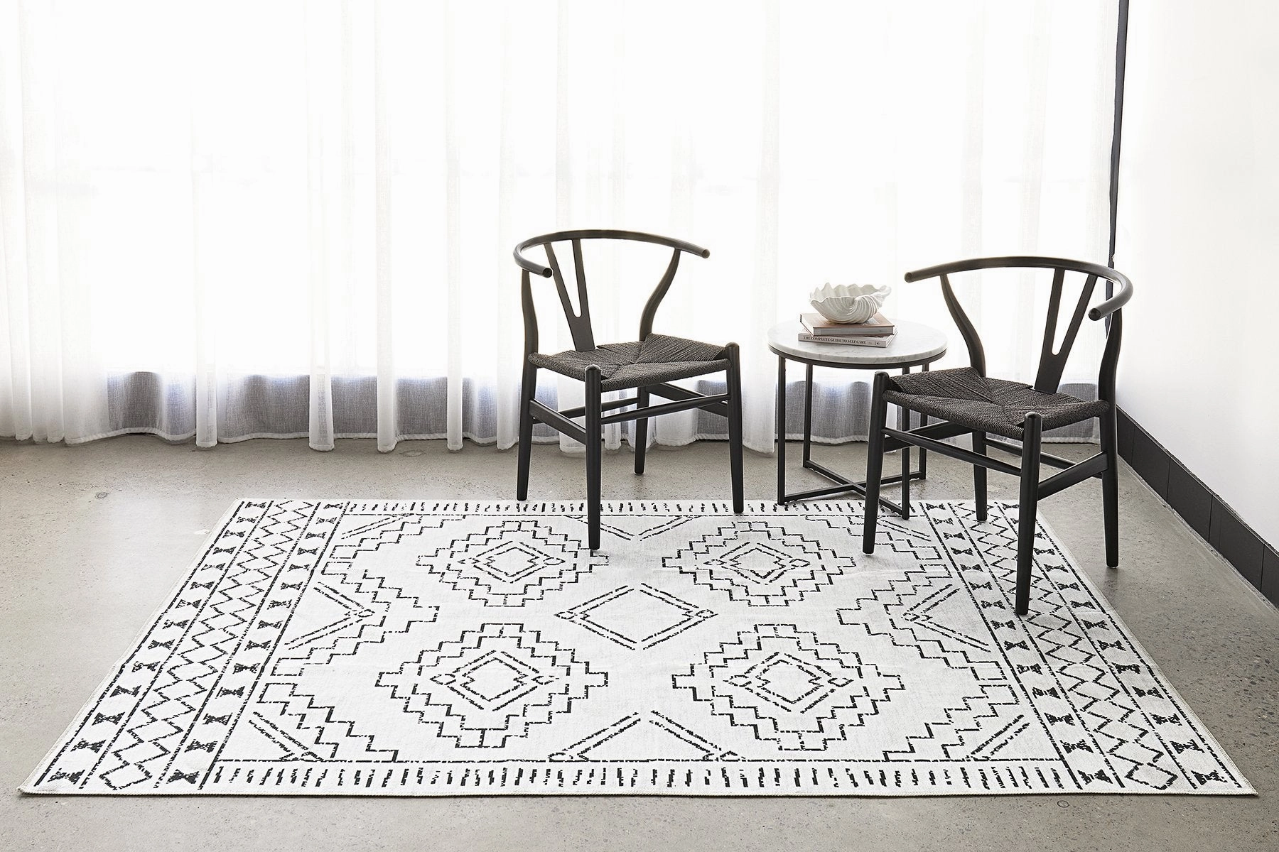 Kindred Leeroy Rug (White) by Rug Culture