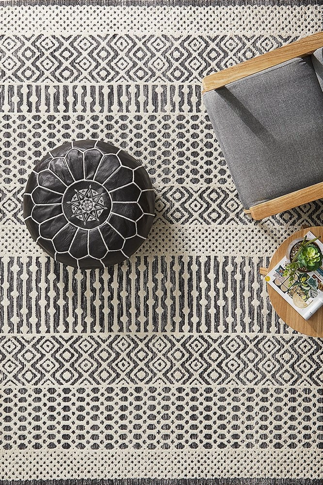 Levi 365 Rug (Ivory Black) by Rug Culture