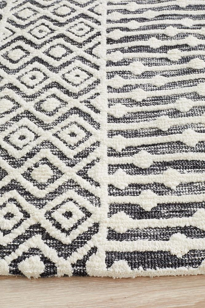 Levi 365 Rug (Ivory Black) by Rug Culture