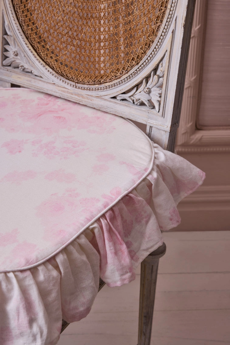 Linen Ruffle Seat Cushion