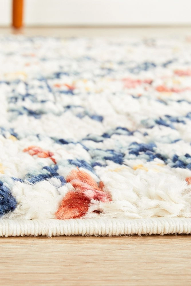 Marrakesh 111 Runner Rug (White) by Rug Culture