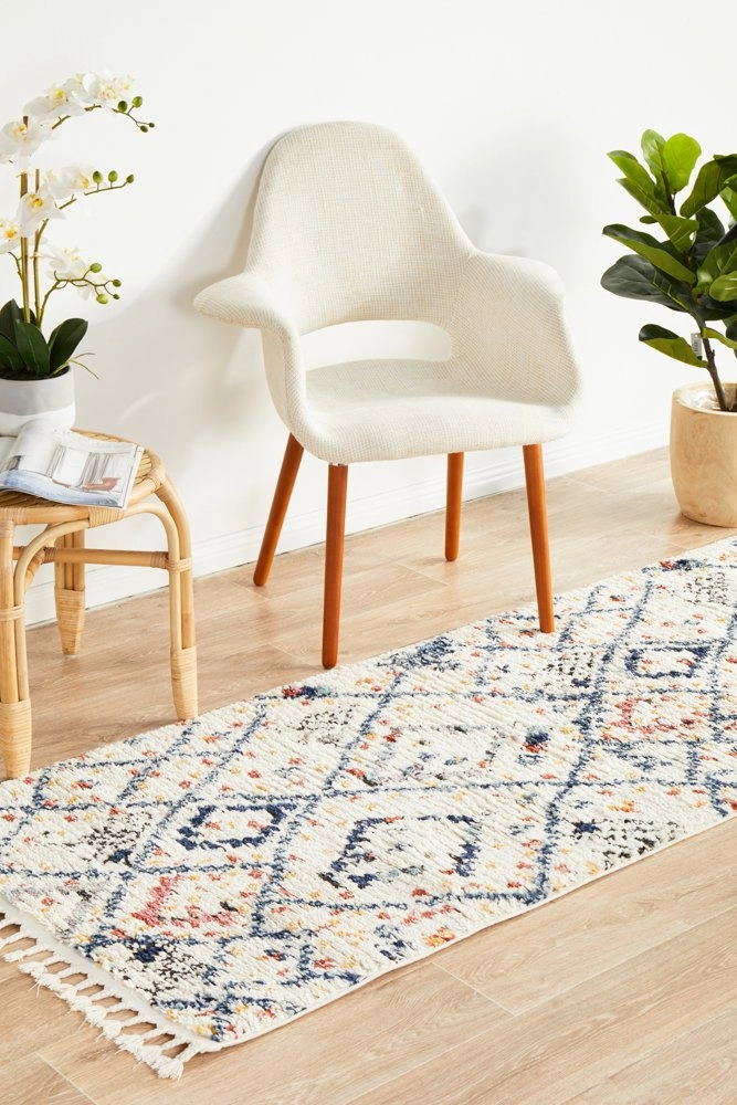 Marrakesh 111 Runner Rug (White) by Rug Culture