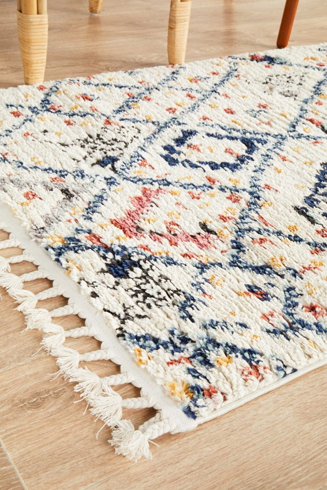 Marrakesh 111 Runner Rug (White) by Rug Culture