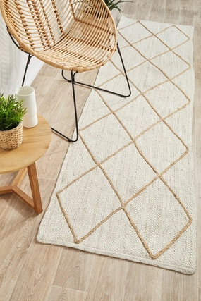 Noosa 222 Runner Rug (White) by Rug Culture