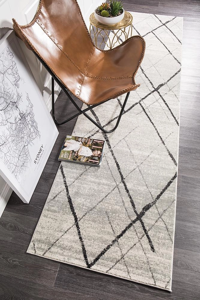 Oasis 452 Runner Rug (Grey) by Rug Culture