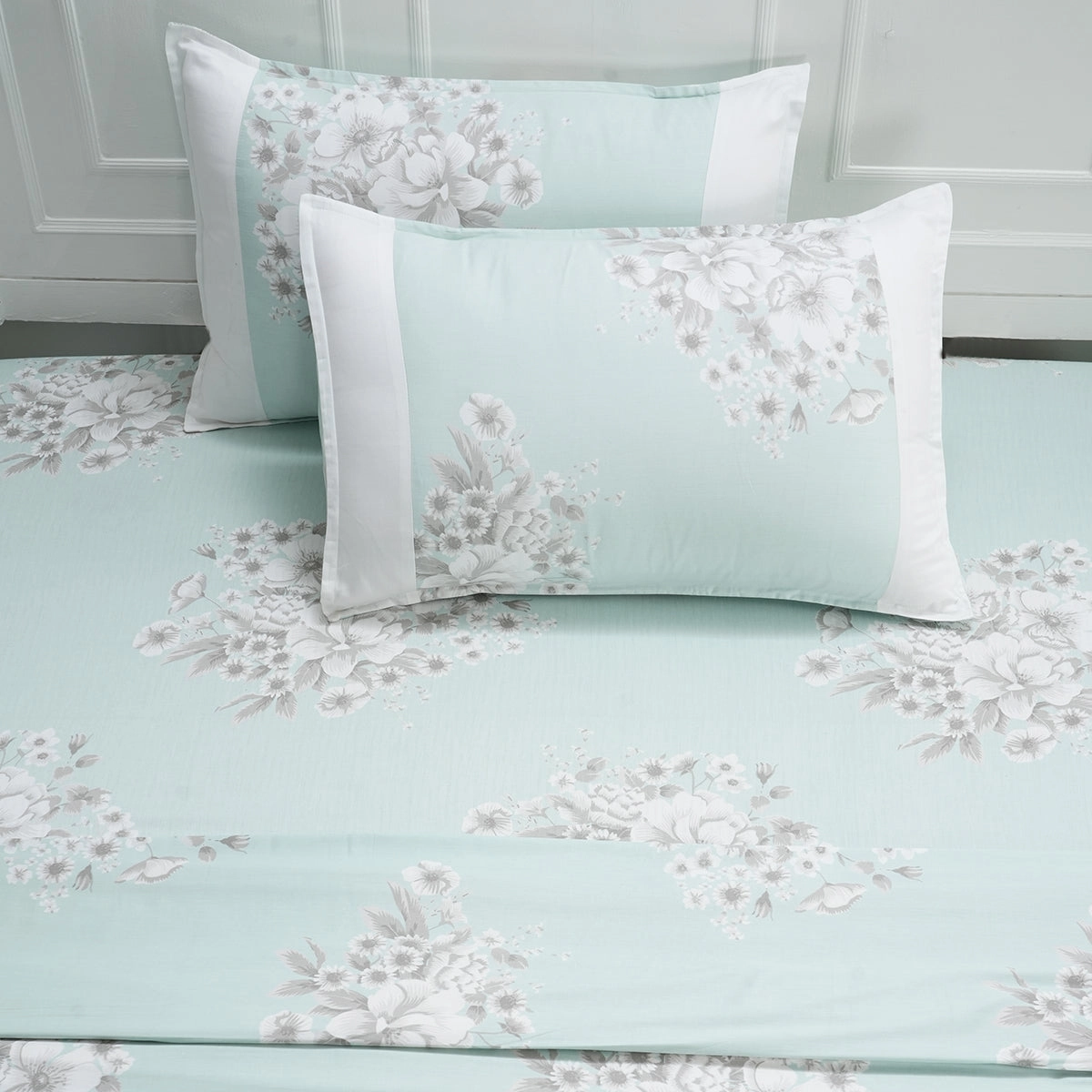 Royal Botanic Bloom Flora 200TC Aqua 100% Cotton Bed Sheet with Pillow Case
