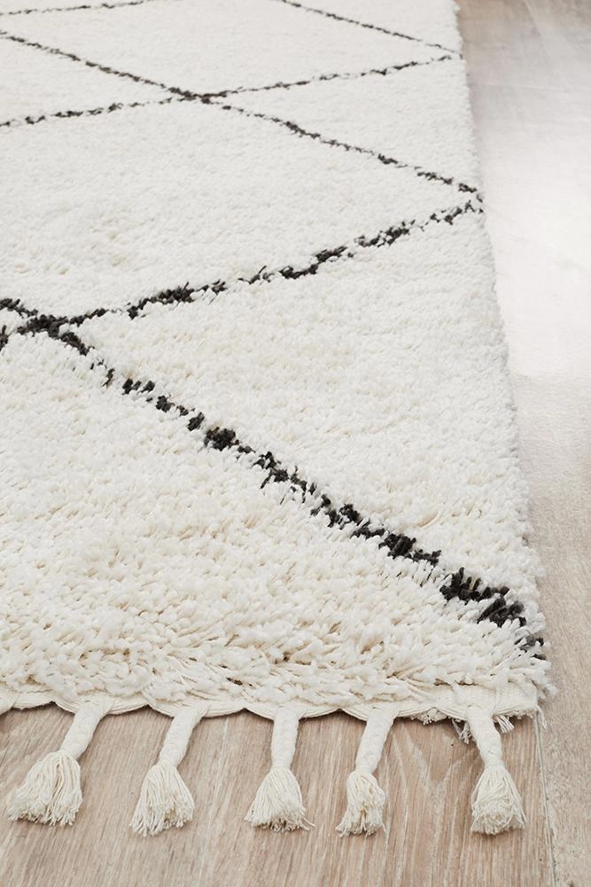 Saffron 22 Rug (White) by Rug Culture