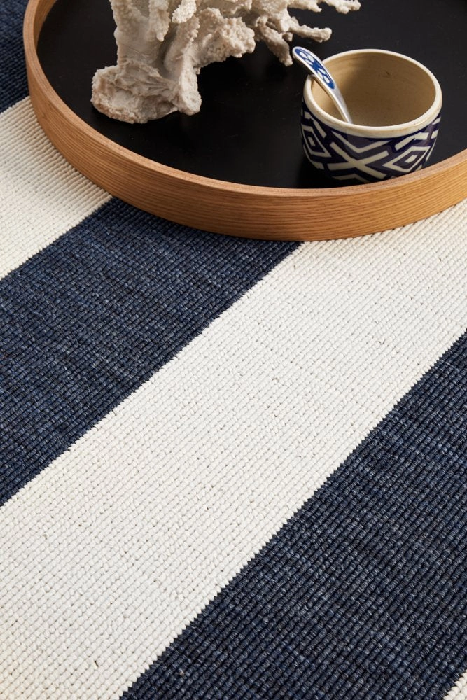 Seaside 4444 Rectangle Rug (Navy White) by Rug Culture