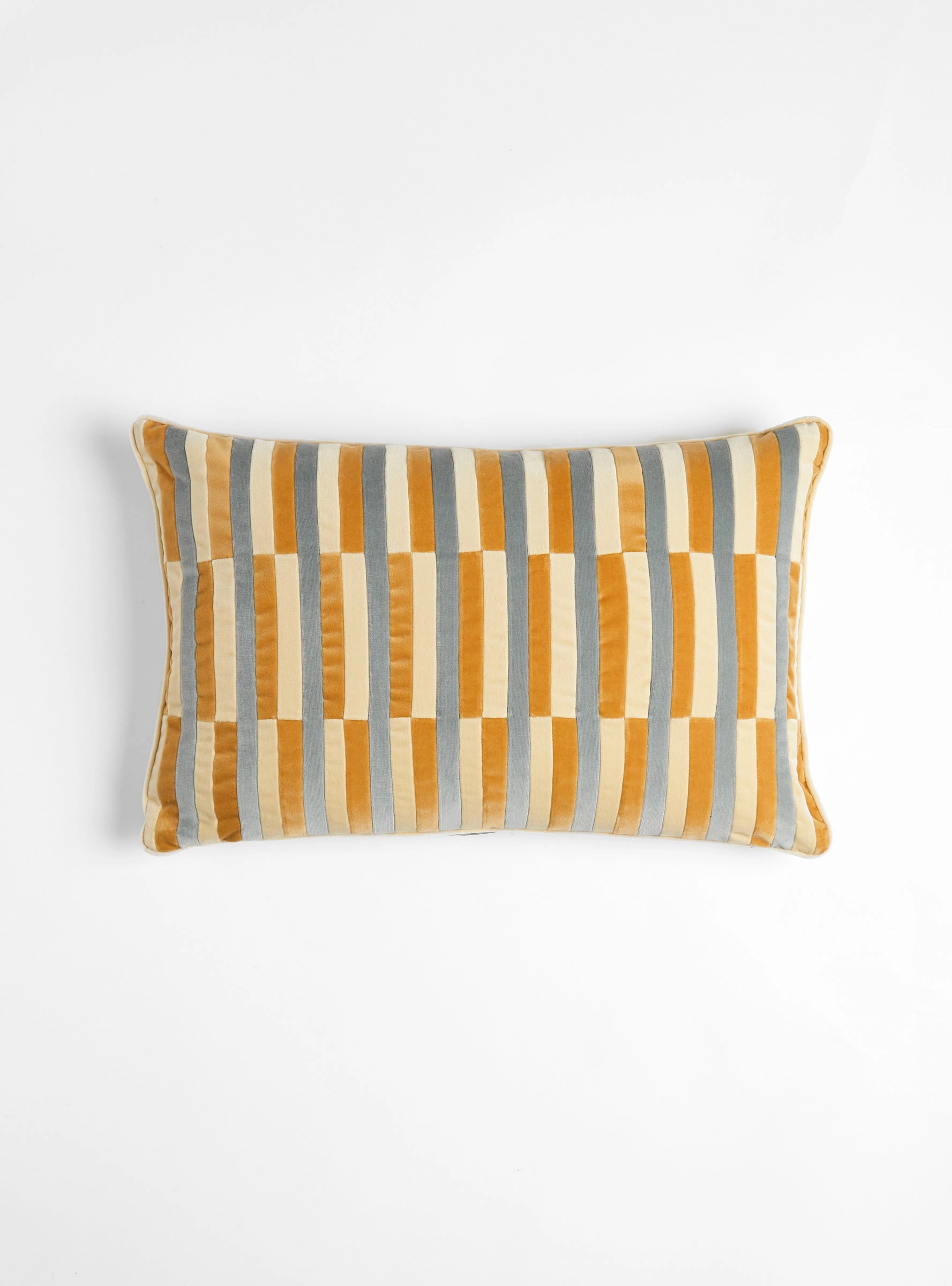 Thea Cushion
