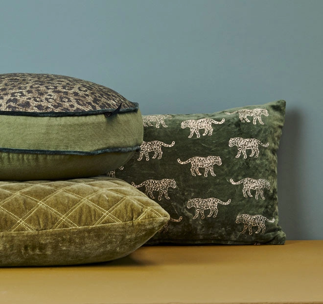 Vercors 43x43cm Filled Cushion Olive