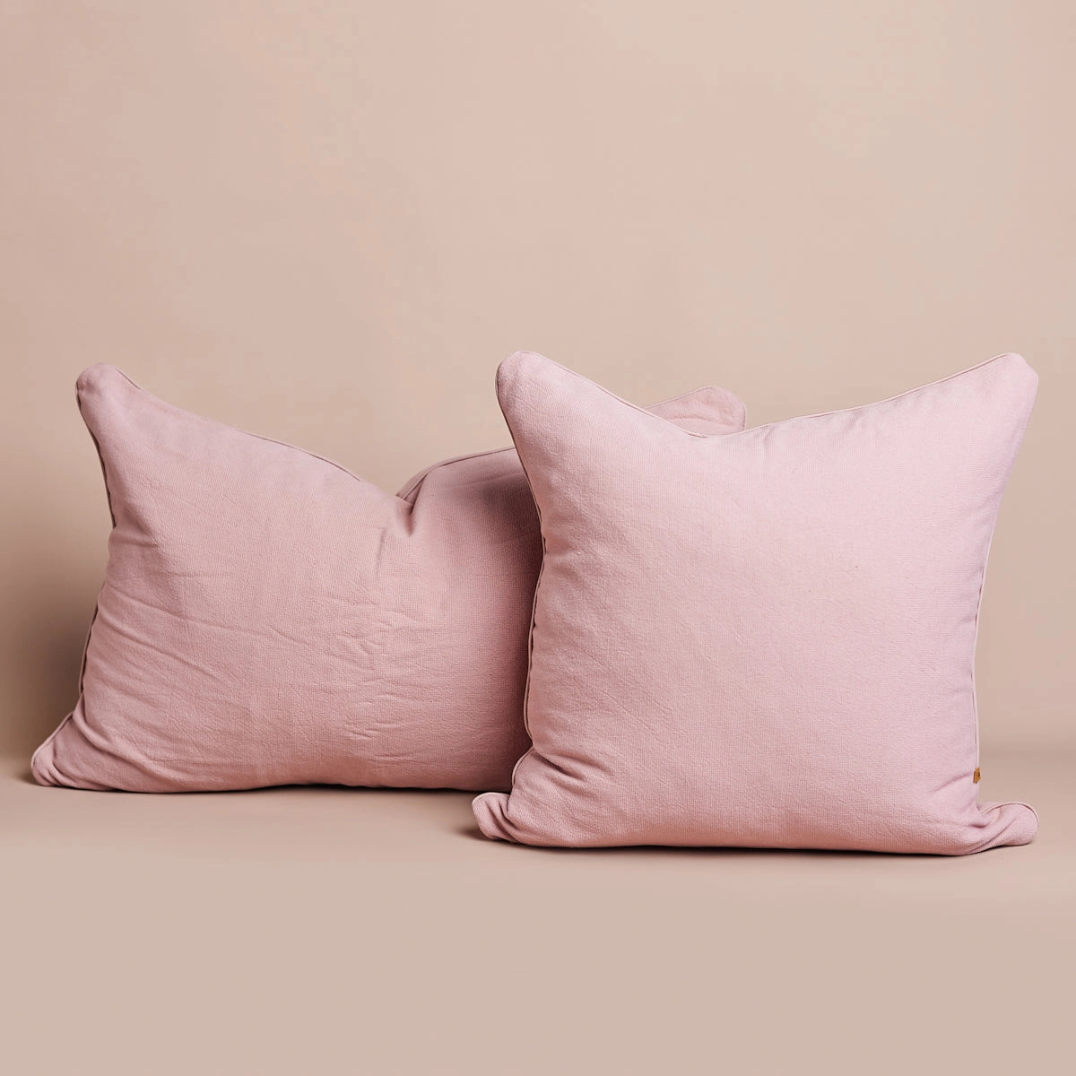 Vintage Wash Cushion | Guava w Piping