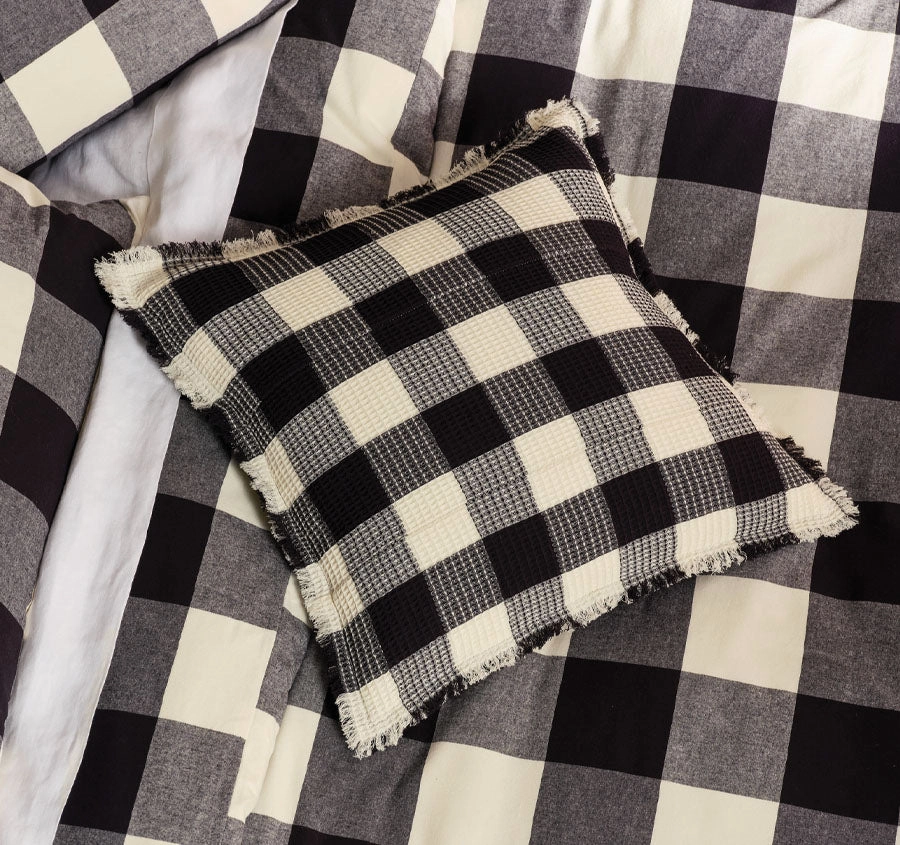 Wren 45x45cm Filled Cushion Black